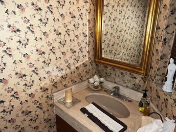 Casa en Venta en Chapalita. Excelente!