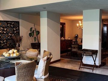 Casa en Venta en Chapalita. Excelente!