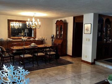 Casa en Venta en Chapalita. Excelente!