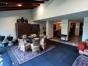 Casa en Venta en Chapalita. Excelente!