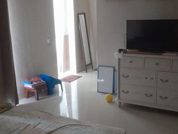 Rumah Minimalis 4+1 Kamar di Crown Hill, Royal Residence, Surabaya
