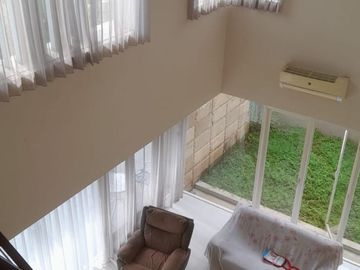 Rumah Minimalis 4+1 Kamar di Crown Hill, Royal Residence, Surabaya