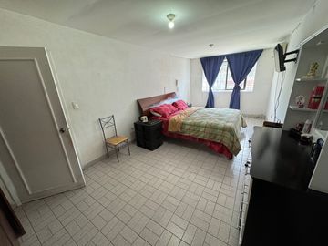 En venta casa de 3 dormitorios en Girasoles de Santa Cecilia en Ceibos.