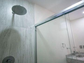 VENTA - Condominio en Boca de Cielo con vista al mar, al parque y a la ciudad cerca del Centro Histórico, Mazatlán, Sinaloa
