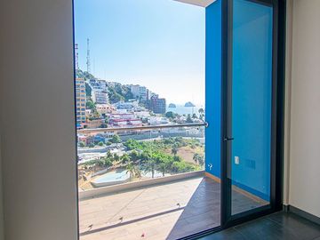 VENTA - Condominio en Boca de Cielo con vista al mar, al parque y a la ciudad cerca del Centro Histórico, Mazatlán, Sinaloa