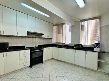 VENDO DEPARTAMENTO EN SANTIAGO DE SURCO