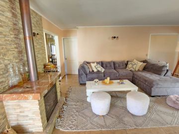 BROKER BOSQUES EXCLUSIVIDAD 4D-4B-PATIO-PISCINA