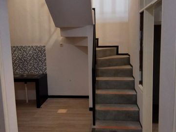 Dijual Rumah Murah Industrial Look Di Babatan Pratama Surabaya KT