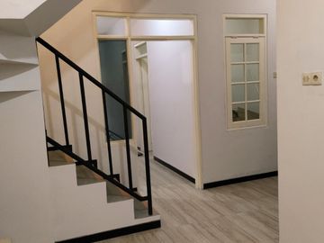 Dijual Rumah Murah Industrial Look Di Babatan Pratama Surabaya KT