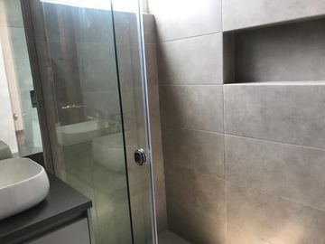 Vendo Departamento Dúplex de 290  m2 en La González Suárez.
