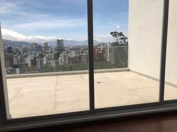 Vendo Departamento Dúplex de 290  m2 en La González Suárez.