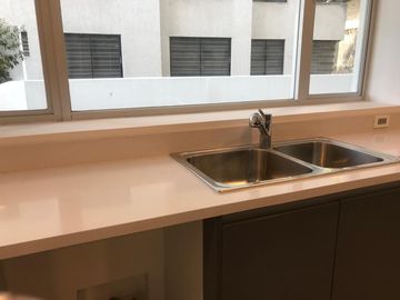 Vendo Departamento Dúplex de 290  m2 en La González Suárez.