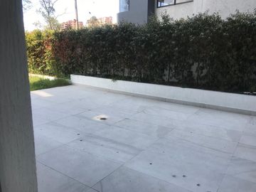 Vendo Departamento Dúplex de 290  m2 en La González Suárez.