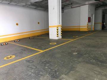 Vendo Departamento Dúplex de 290  m2 en La González Suárez.
