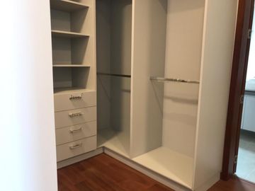 Vendo Departamento Dúplex de 290  m2 en La González Suárez.