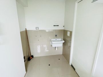 ¡NO PAGA ALCABALA! Departamento Duplex de Estreno frente a parque en San Borja