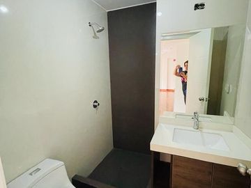 ¡NO PAGA ALCABALA! Departamento Duplex de Estreno frente a parque en San Borja