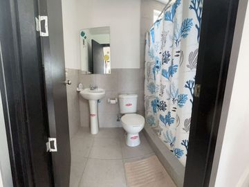 CASA EN VENTA, SANTA ELENA SECTOR PUNTA BLANCA, URB. RADISSON BLU, $150.000 NEGOCIABLES.