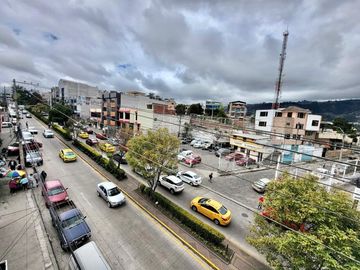 PROPIEDAD RENTERA EN LA AV. EL REY