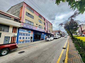 PROPIEDAD RENTERA EN LA AV. EL REY