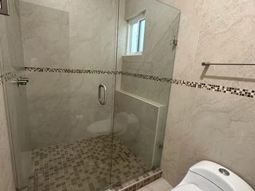 SE VENDE CASA EN La Rioja Poniente Modelo Treviana