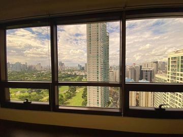 REPRICED! 3BR Unit for SALE in The Icon Residences - Tower 1, BGC, Taguig