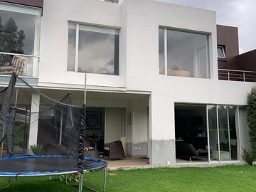 CASA DE VENTA URBANIZACION PRIVADA 4 DORMITORIOS, SECTOR TANDA