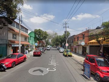 GRAN OPORTUNIDAD DE INVERSIÓN!!!! BONITA CASA EN REMATE, TORIELLO GUERRA, TLALPAN