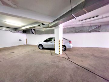 Flat Primer Piso con Terraza - 277 m² - Salida a Parque El Olivar - San Isidro