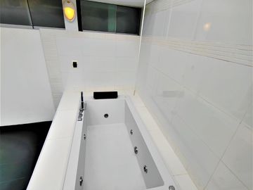 Flat Primer Piso con Terraza - 277 m² - Salida a Parque El Olivar - San Isidro