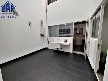 Flat Primer Piso con Terraza - 277 m² - Salida a Parque El Olivar - San Isidro