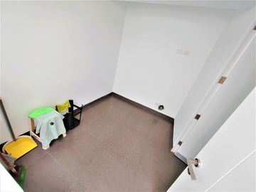 Flat Primer Piso con Terraza - 277 m² - Salida a Parque El Olivar - San Isidro
