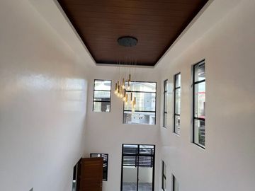 150sqm House and lot For sale (Ready For Occupancy) with 4 Bedrooms, 2 Garage in Greenwoods Pasig City (PH2823)