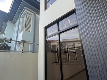 150sqm House and lot For sale (Ready For Occupancy) with 4 Bedrooms, 2 Garage in Greenwoods Pasig City (PH2823)