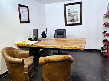 VENTA DE CASA 4 RECAMARS, JARDIN, PICINA, ROOF GARDEN FRENTE A JARDIN DEL ARTE E IBERO