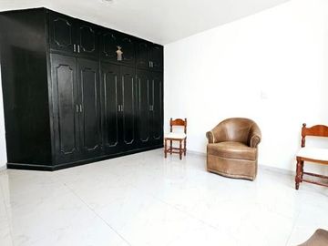 VENTA DE CASA 4 RECAMARS, JARDIN, PICINA, ROOF GARDEN FRENTE A JARDIN DEL ARTE E IBERO