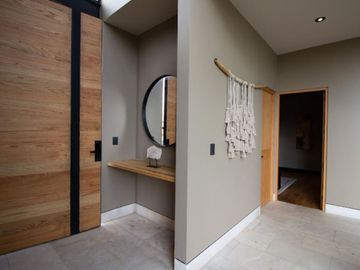 Casa con sauna, jacuzzi, jardín, rooftop en venta San Miguel de Allende.