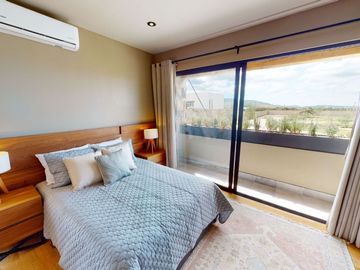 Casa con sauna, jacuzzi, jardín, rooftop en venta San Miguel de Allende.
