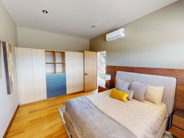 Casa con sauna, jacuzzi, jardín, rooftop en venta San Miguel de Allende.