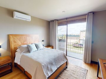 Casa con sauna, jacuzzi, jardín, rooftop en venta San Miguel de Allende.