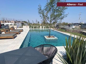 Casa con sauna, jacuzzi, jardín, rooftop en venta San Miguel de Allende.