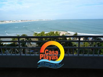 Departamento Frente Al Mar de Venta en Playas, Carabelas de Colon 2 Dorm.