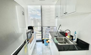 🏢 Fully Furnished Office Space for Rent at High Street South Corporate Plaza Tower 2! Industrial-themed Design, 3 Parking Slots. Rush Lease! Inquire N