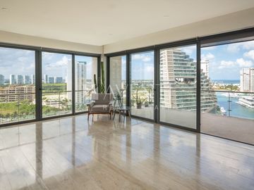 Departamento en venta en marina condos, Puerto Cancún Quintana Roo.