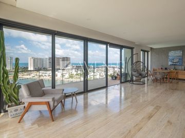 Departamento en venta en marina condos, Puerto Cancún Quintana Roo.
