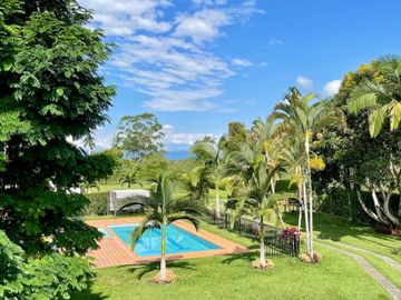 Majestuosa casa campestre vía Alcala ideal para Hotel Campestre. Hacienda Cafetera. Pereira - Colombia.