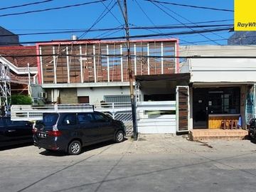 Rumah Disewakan di Simpang Darmo Permai Utara Surabaya Barat