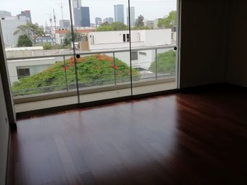 Dúplex estreno, con 02 estacionamientos, San Isidro