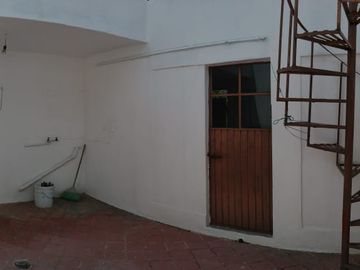 CASA EN VENTA CHAPULTEPEC ORIENTE - 6 REC A DOS CUADRAS BLVD GARCIA DE LEON