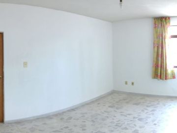 CASA EN VENTA CHAPULTEPEC ORIENTE - 6 REC A DOS CUADRAS BLVD GARCIA DE LEON